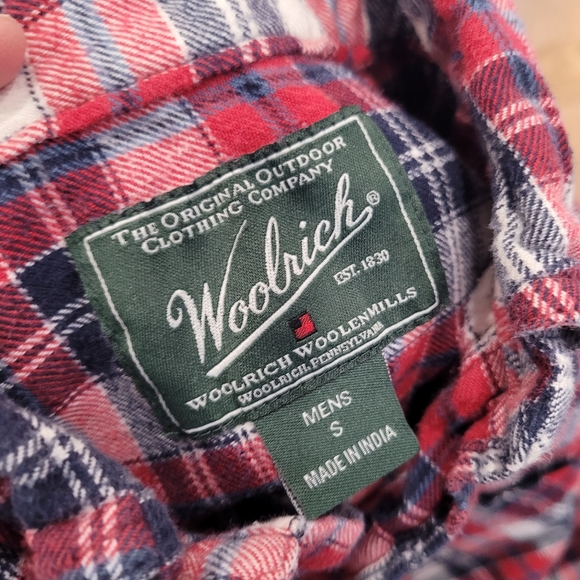 Woolrich Men's Plaid Flannel Button Down Size Small - Picture 5 of 5